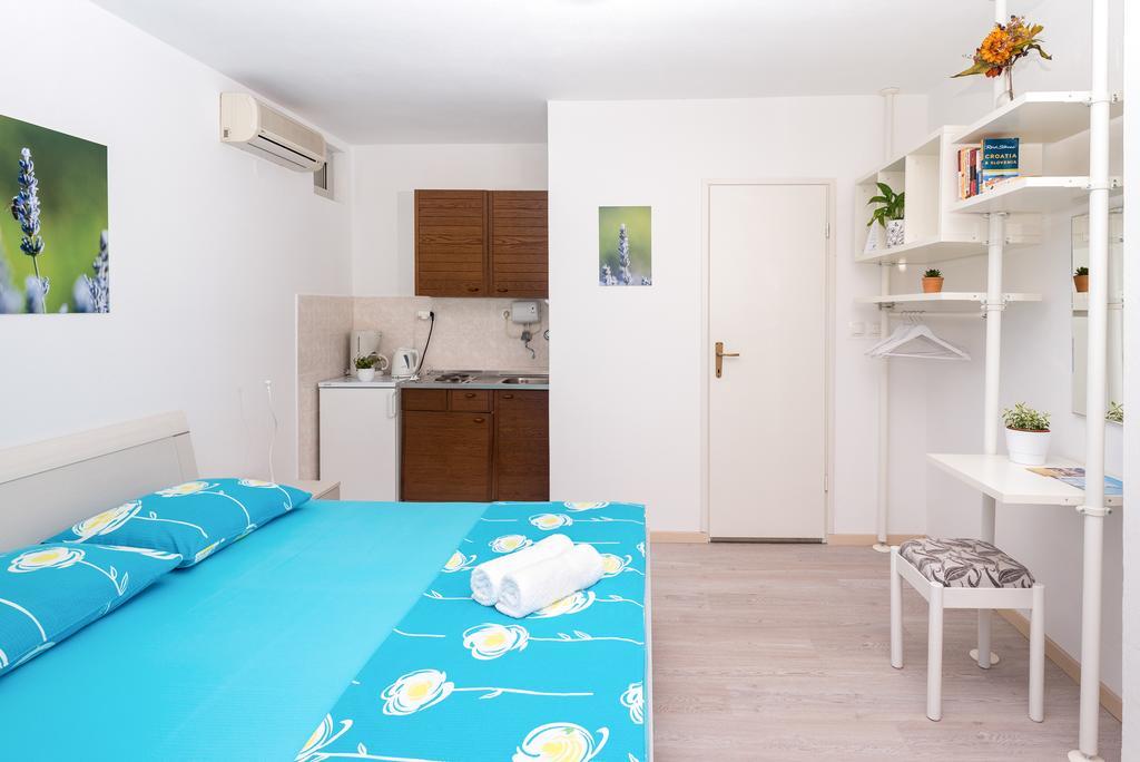 Apartments Olive Tree Hvar Town Esterno foto