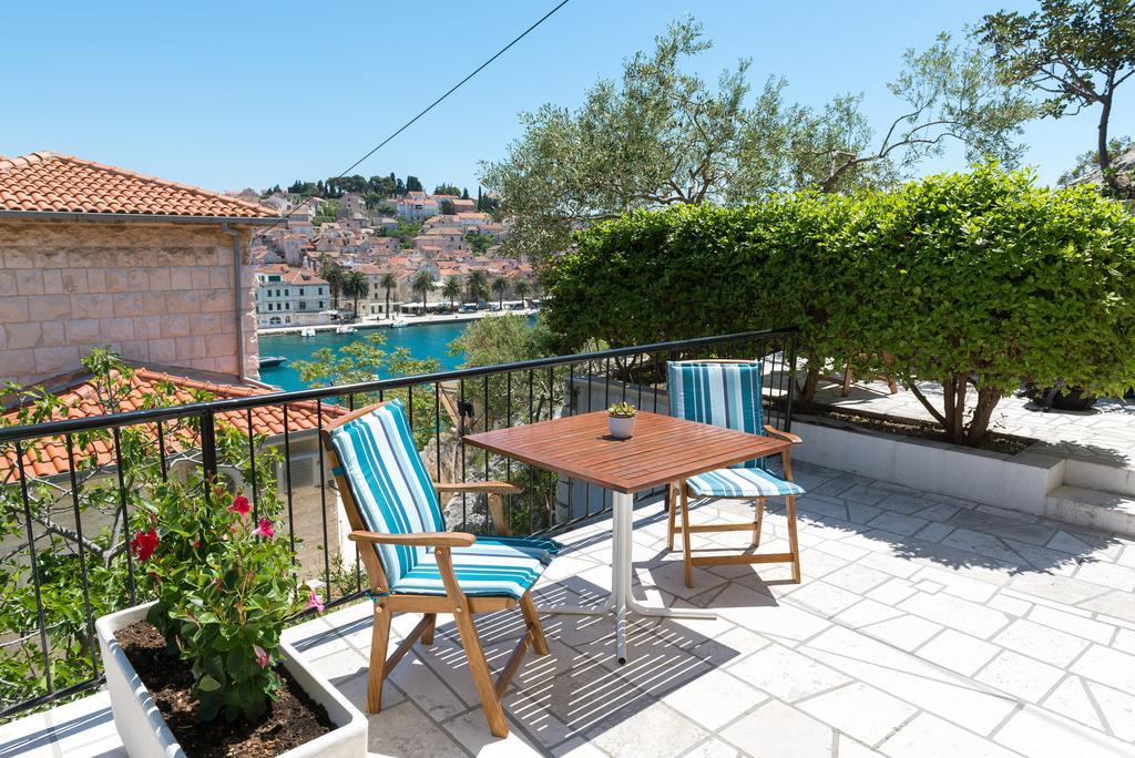 Apartments Olive Tree Hvar Town Esterno foto
