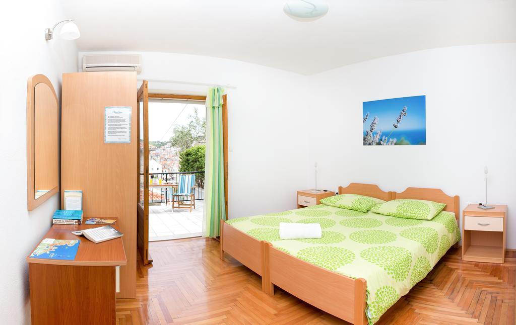 Apartments Olive Tree Hvar Town Esterno foto