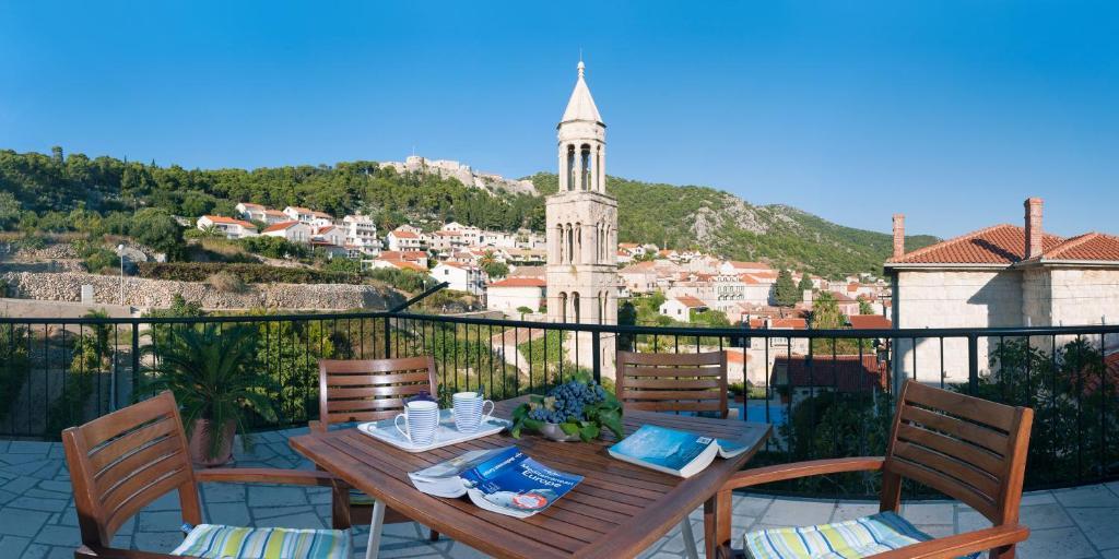 Apartments Olive Tree Hvar Town Esterno foto
